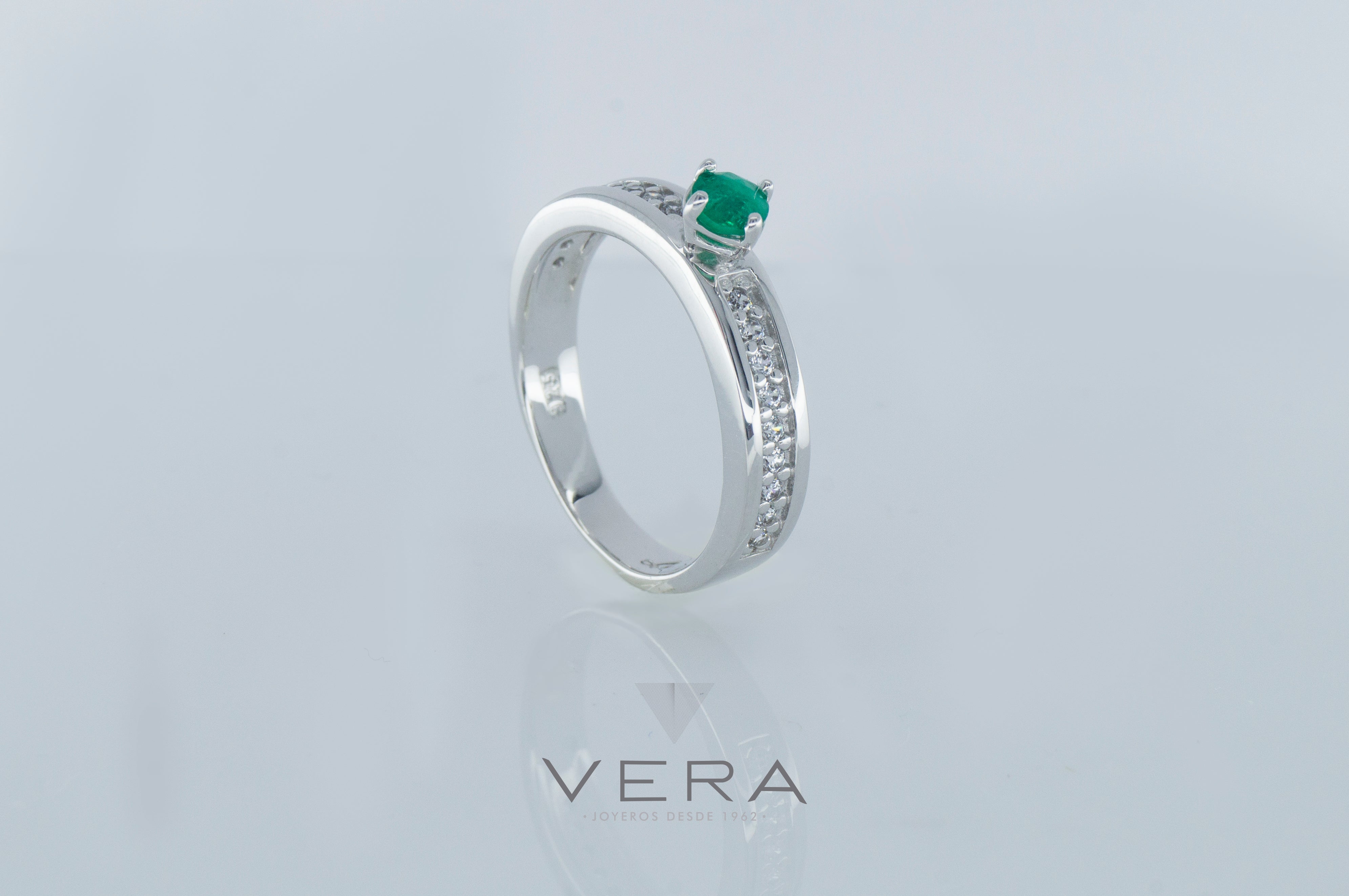 Joyeros Anillos De Plata Y Esmeralda Anillo Solitario Esmeralda